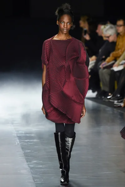 Look 29